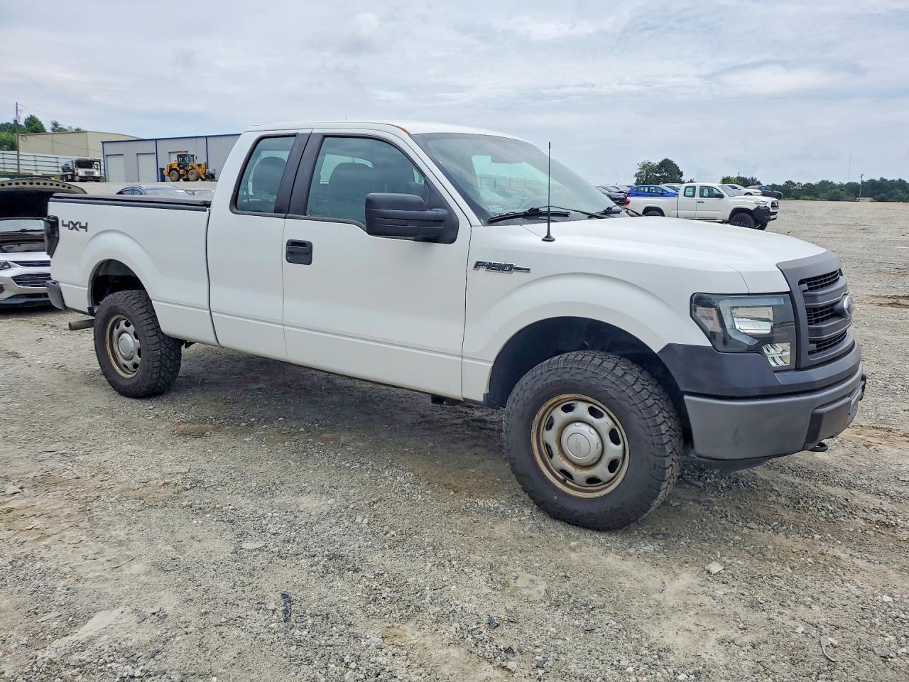 Ford F-150 Super Cab