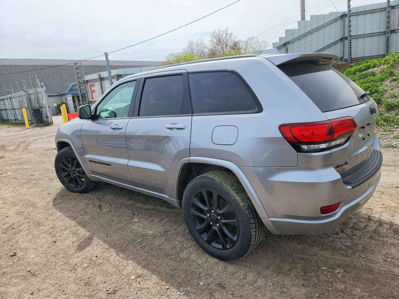 Jeep Grand Cherokee Laredo
