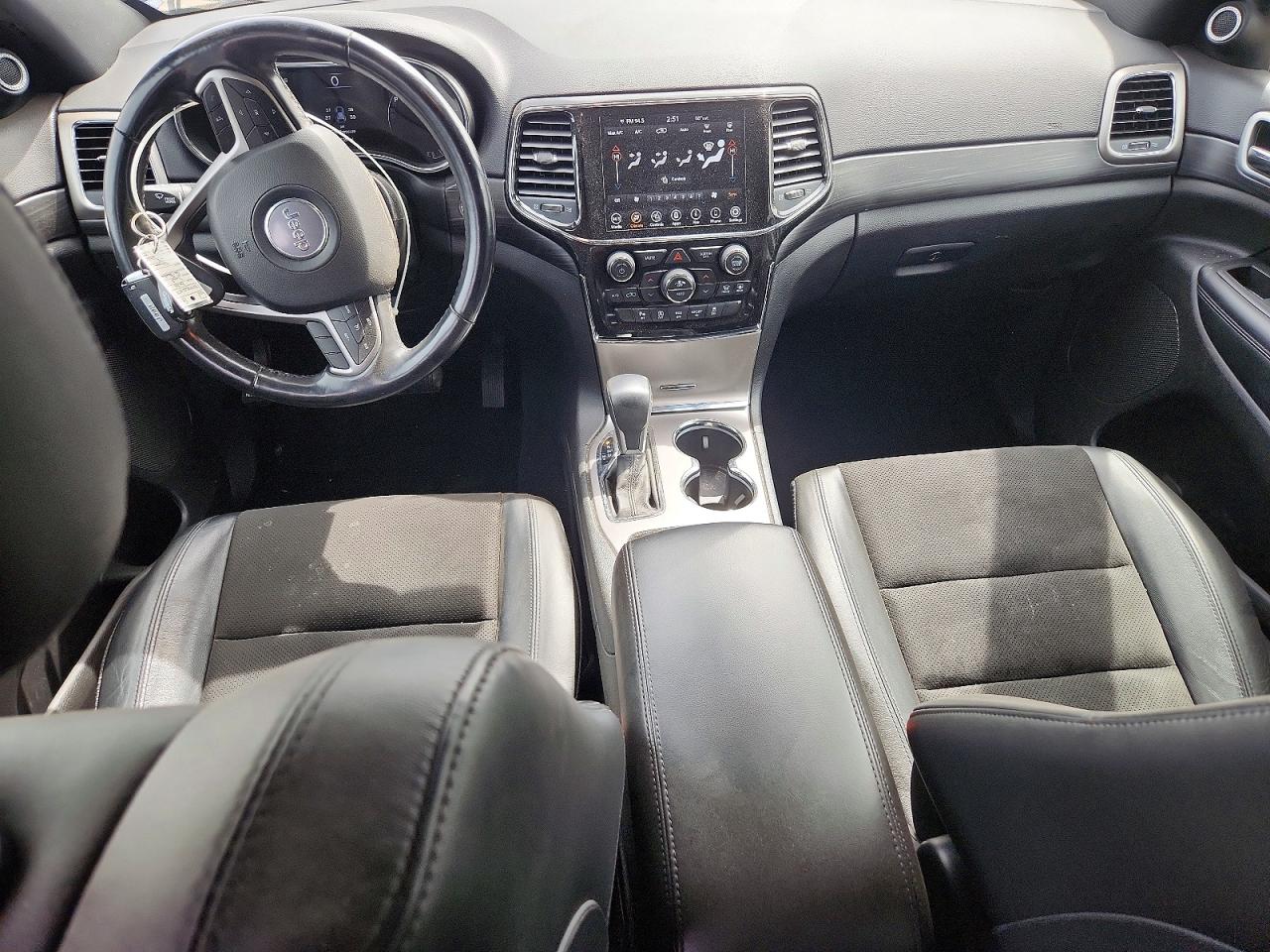 Jeep Grand Cherokee Laredo