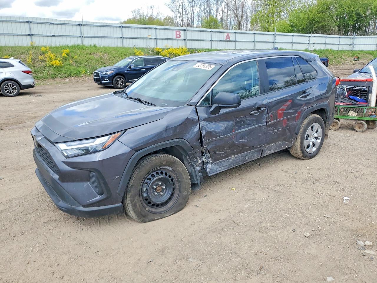 Salvage Toyota RAV4 Image
