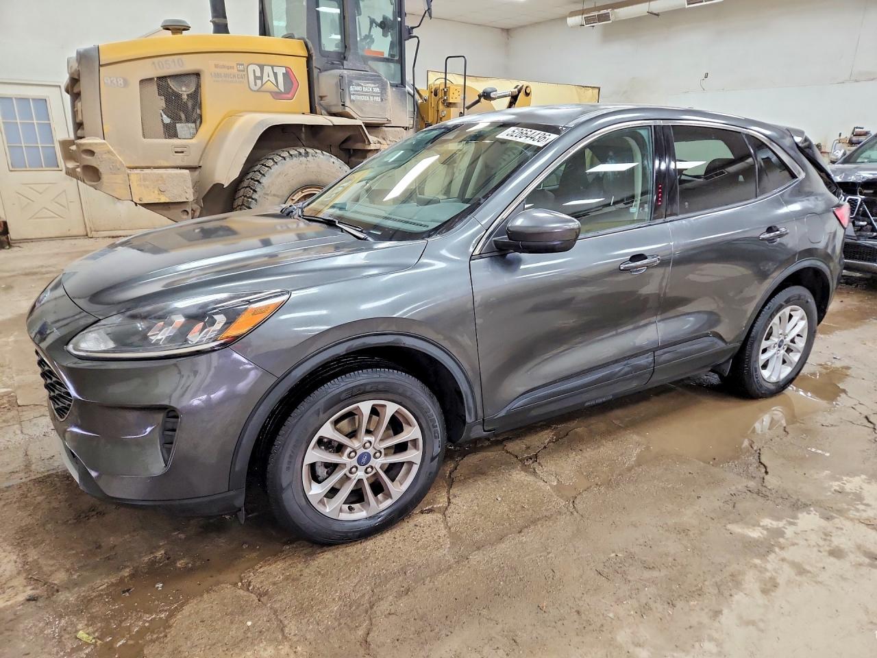 Salvage Ford Escape Image