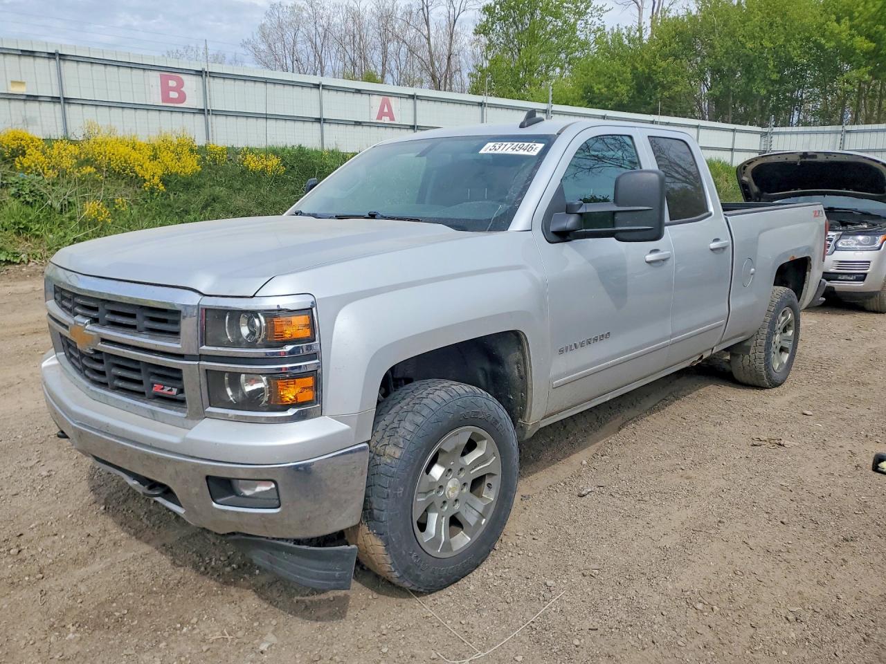 Salvage Chevrolet Silverado Image