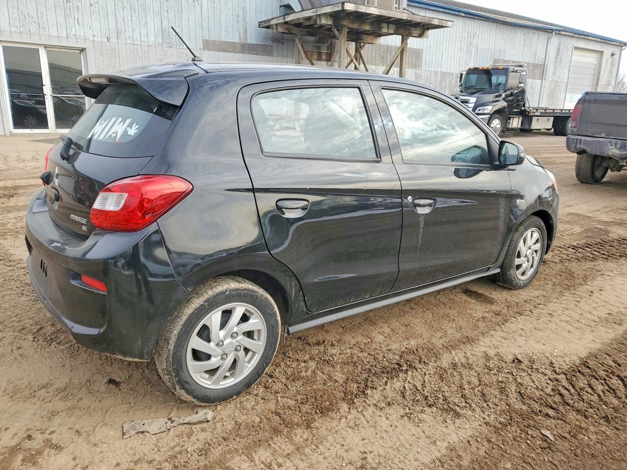 Mitsubishi Mirage Se