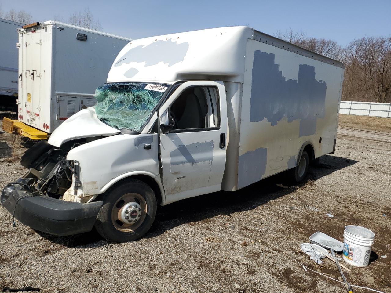 Salvage GMC Savana Image