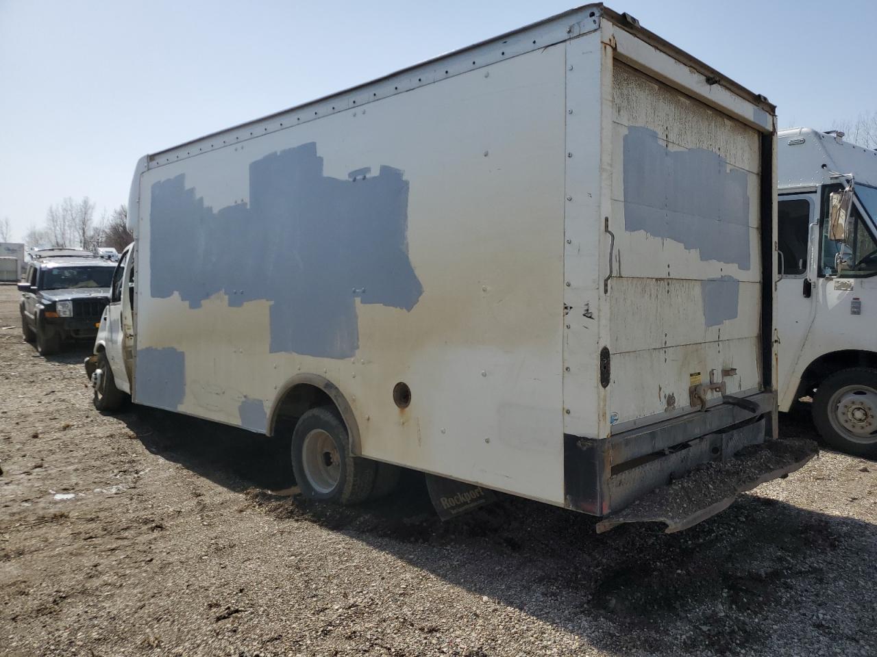 GMC Savana Cutaway G3500