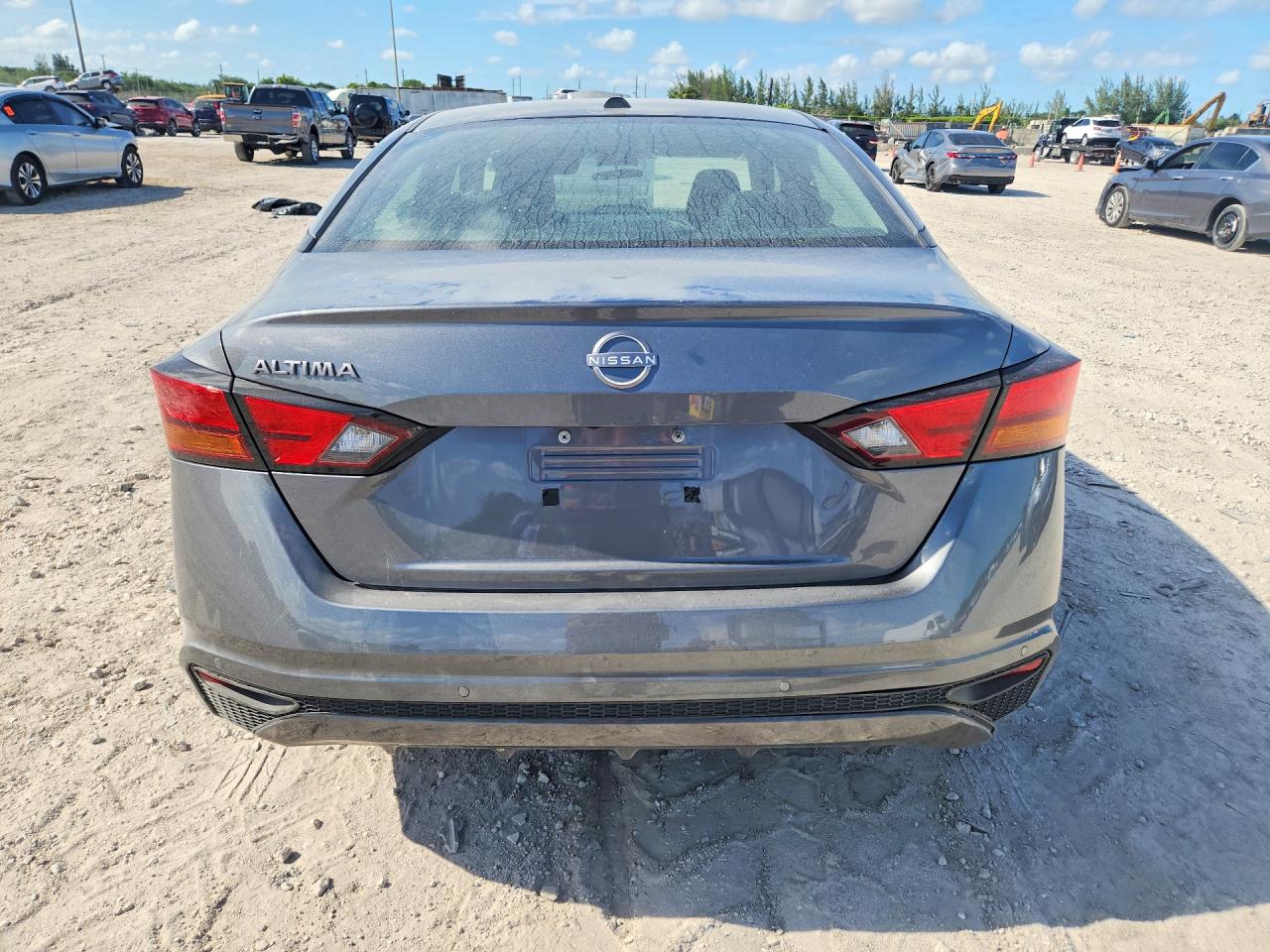 Nissan Altima Sv