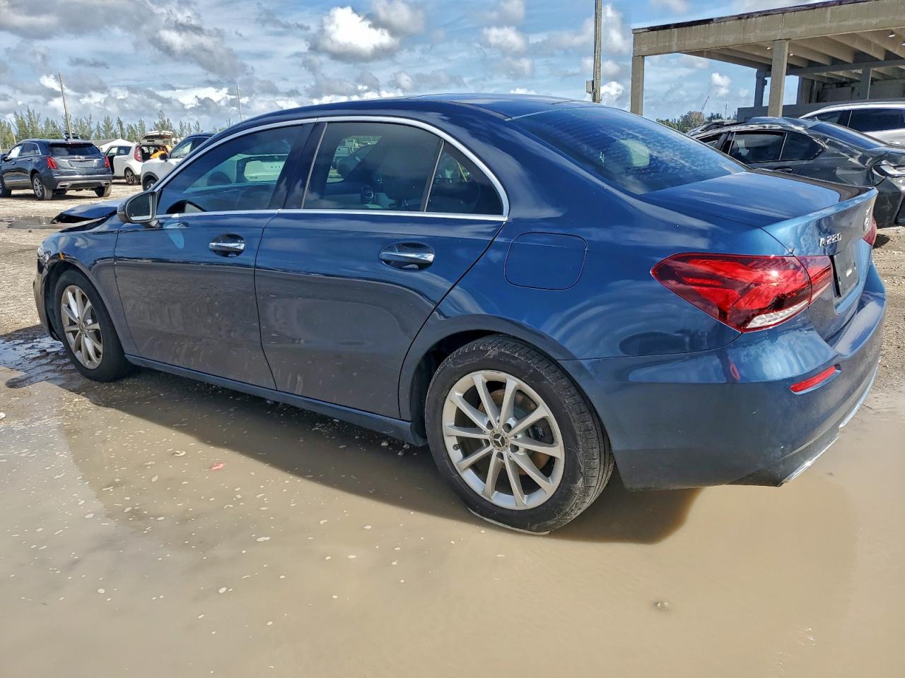Mercedes-Benz A-Class 220