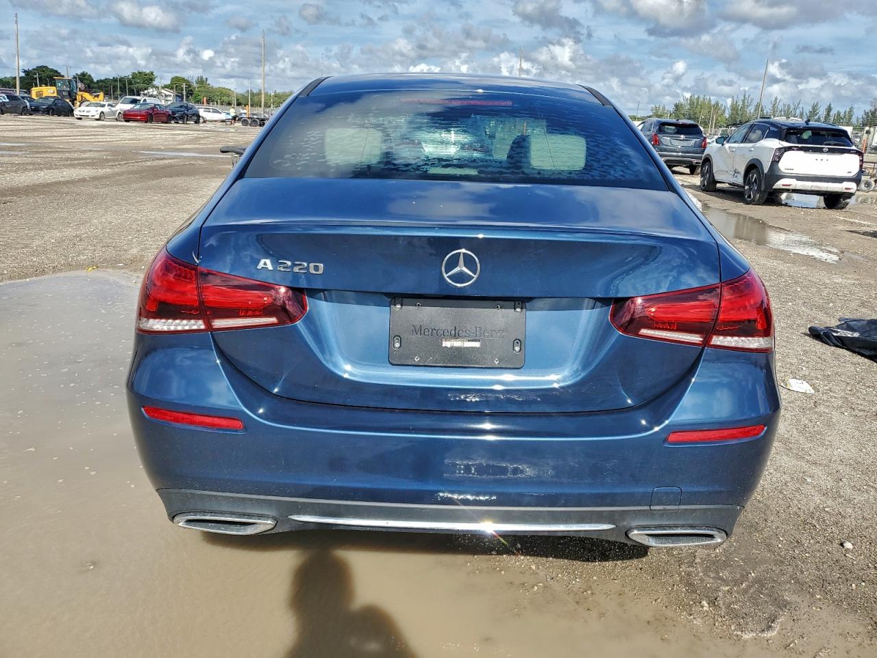 Mercedes-Benz A-Class 220
