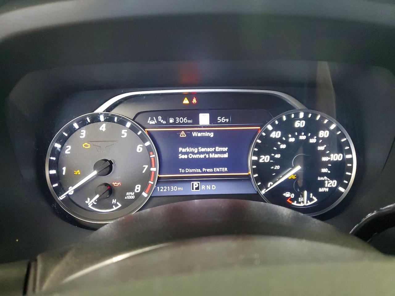 Nissan Titan Sv