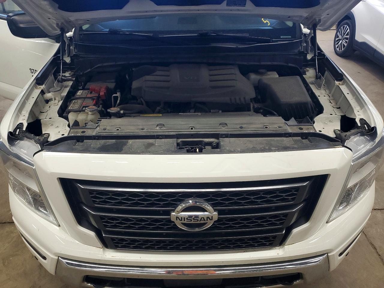 Nissan Titan Sv