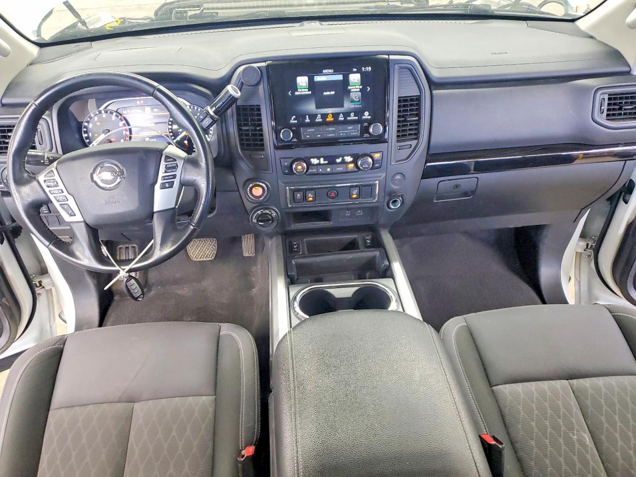 Nissan Titan Sv