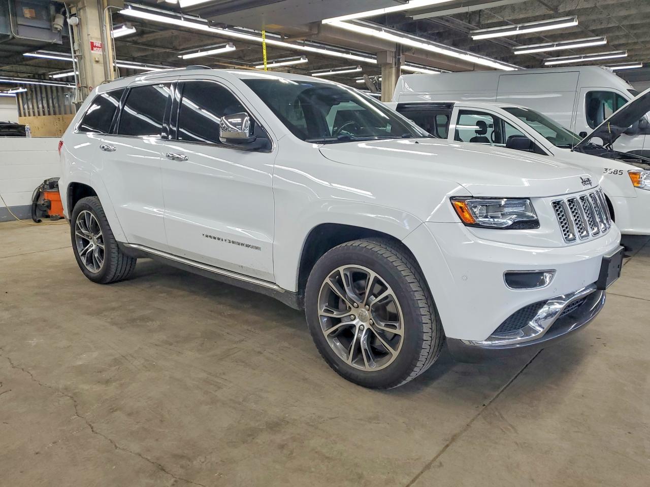 Jeep Cherokee Summit