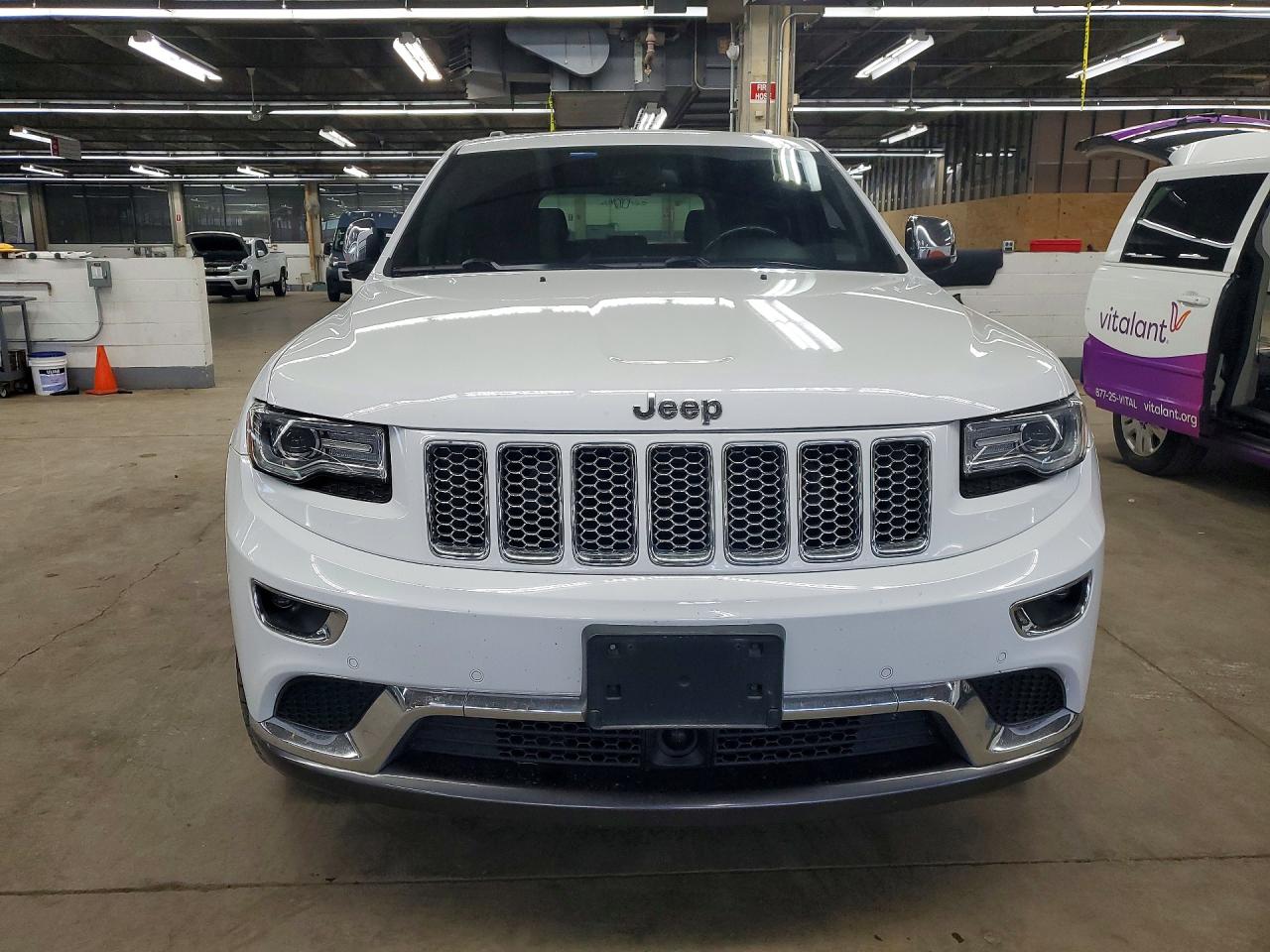 Jeep Cherokee Summit