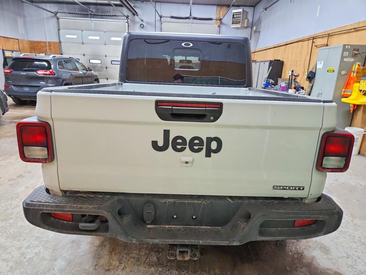 Jeep Gladiator Sport