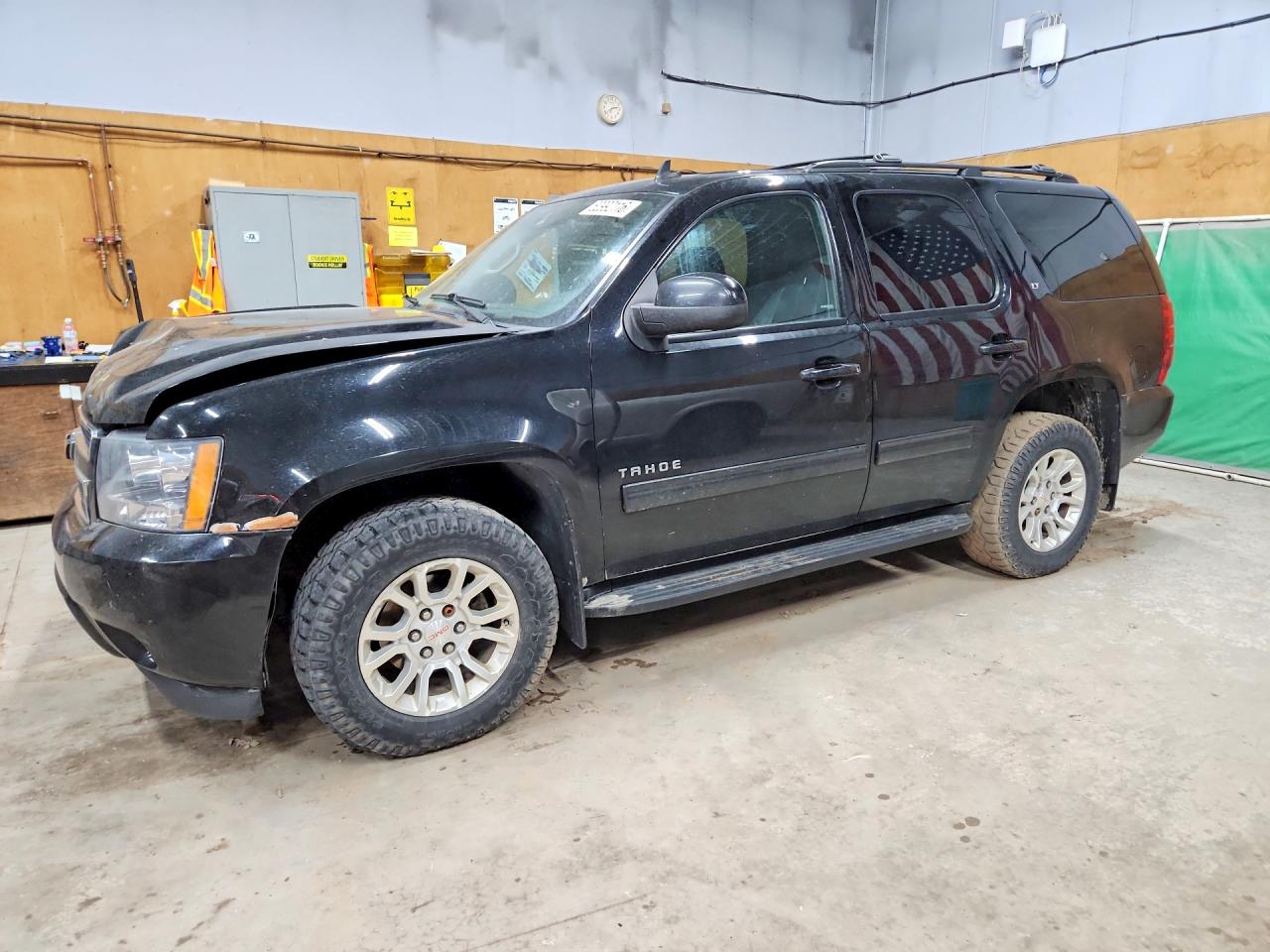 Salvage Chevrolet Tahoe Image
