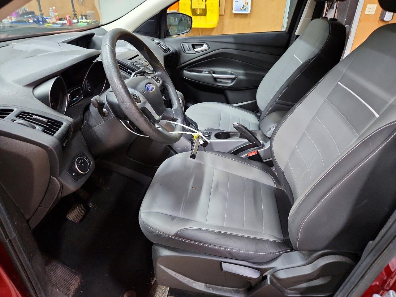Ford Escape Se