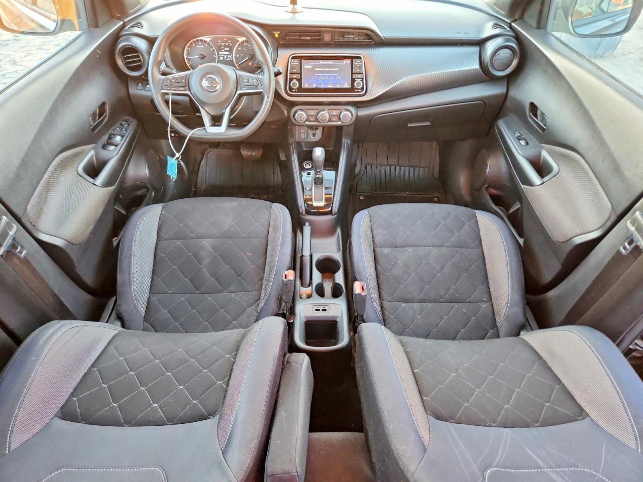 Nissan Kicks S