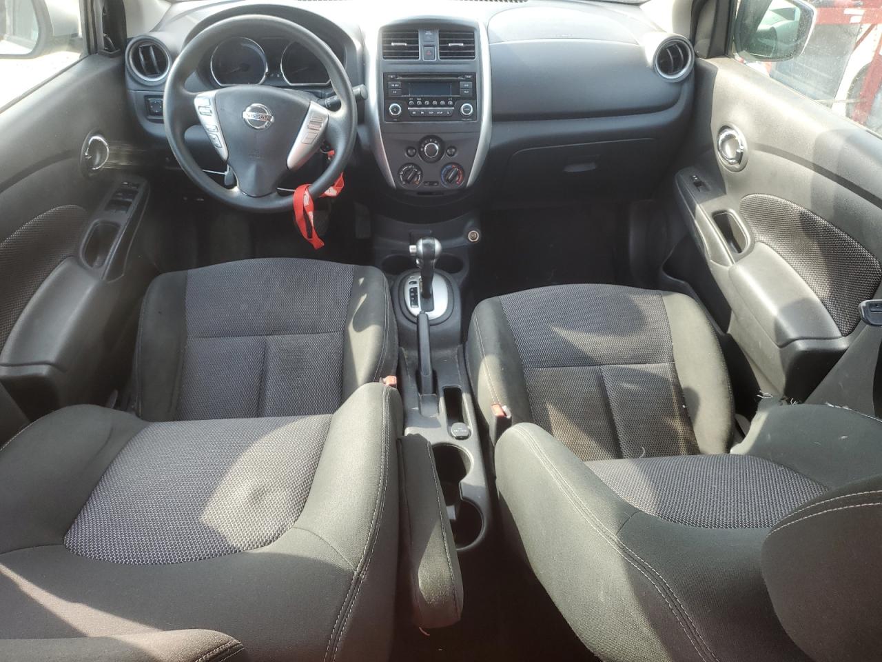 Nissan Versa S