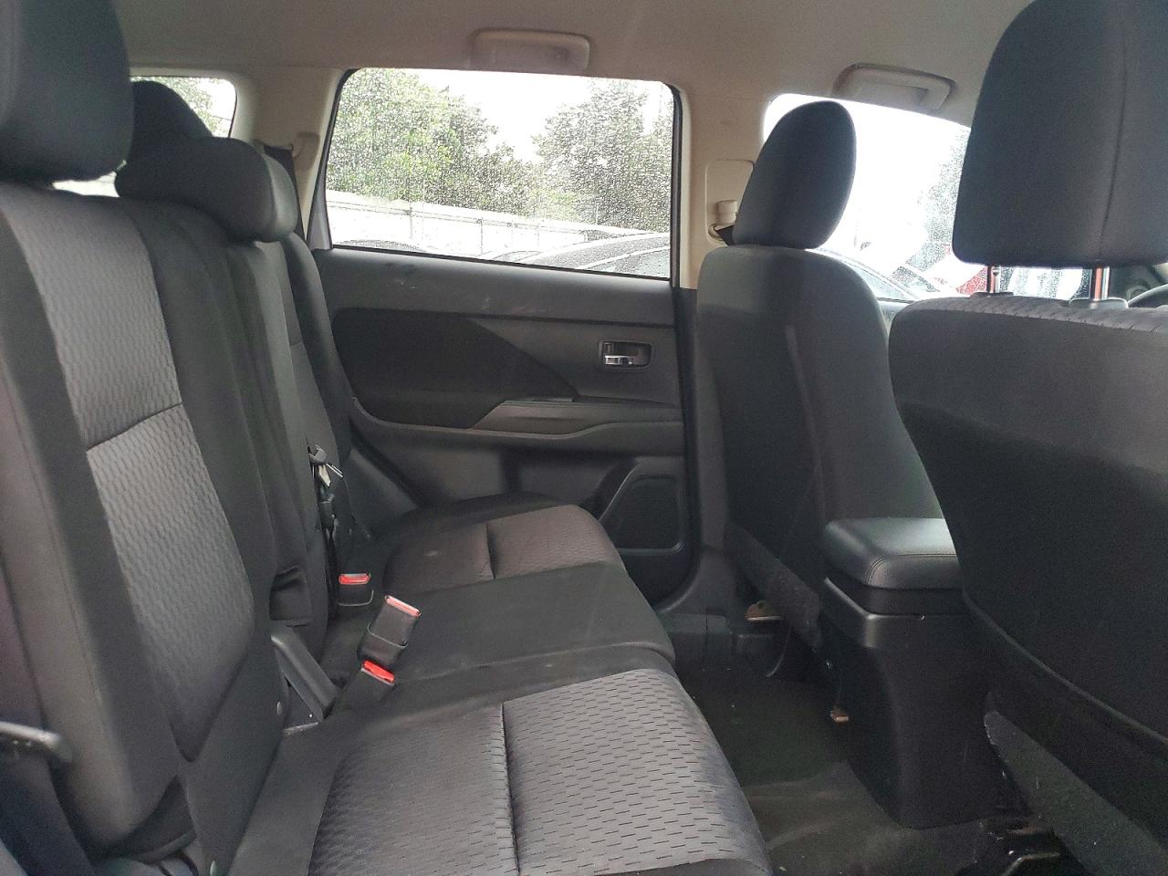 Mitsubishi Outlander Es