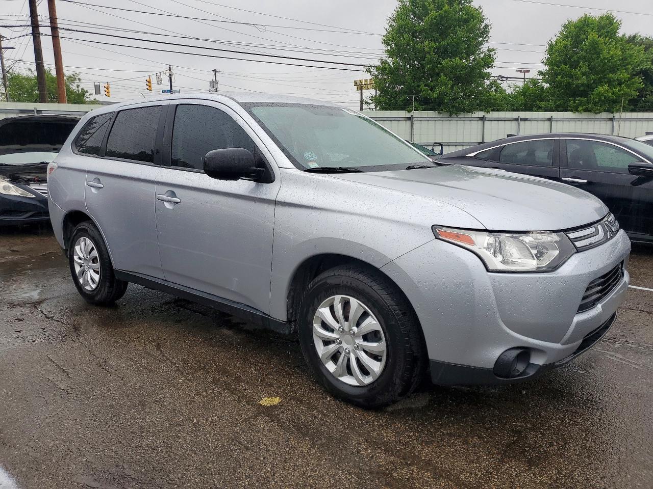 Mitsubishi Outlander Es