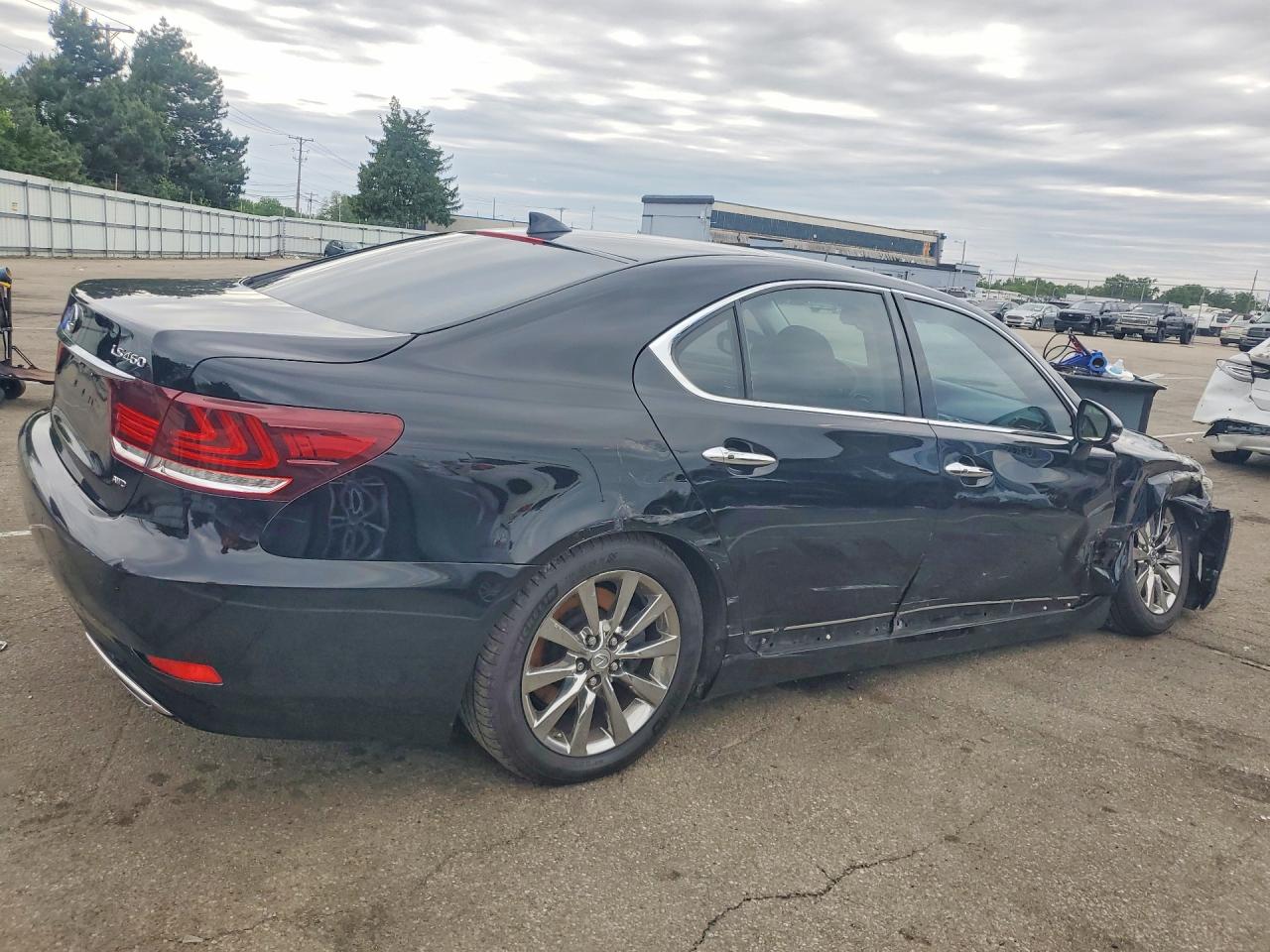 Lexus LS 460