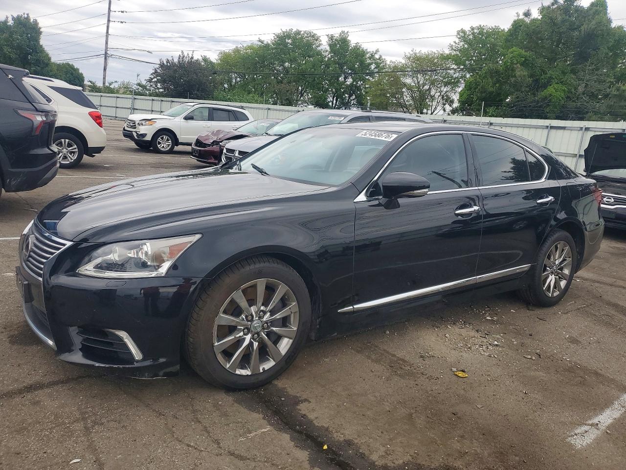 Salvage Lexus LS Image