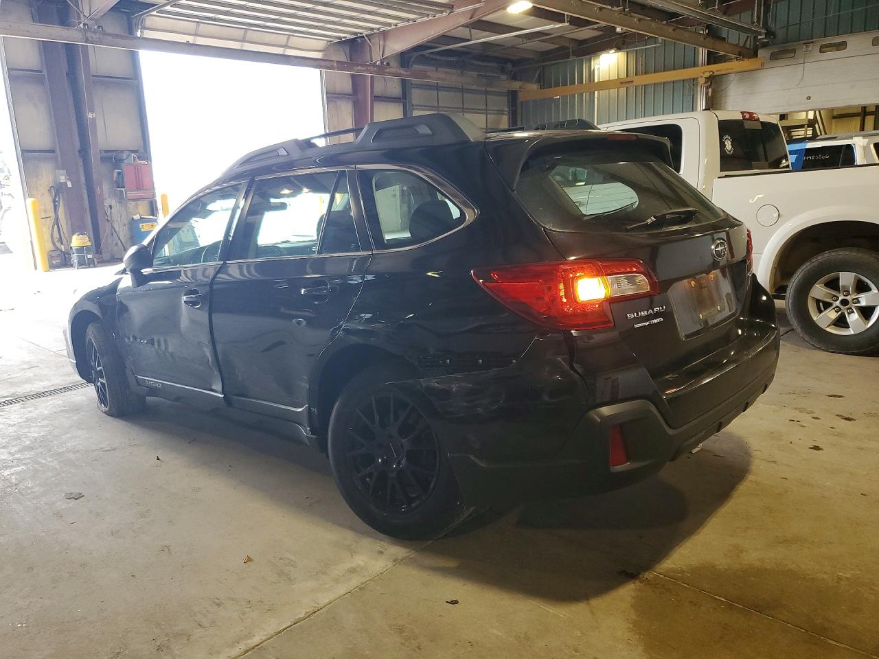 Subaru Outback 2.5i