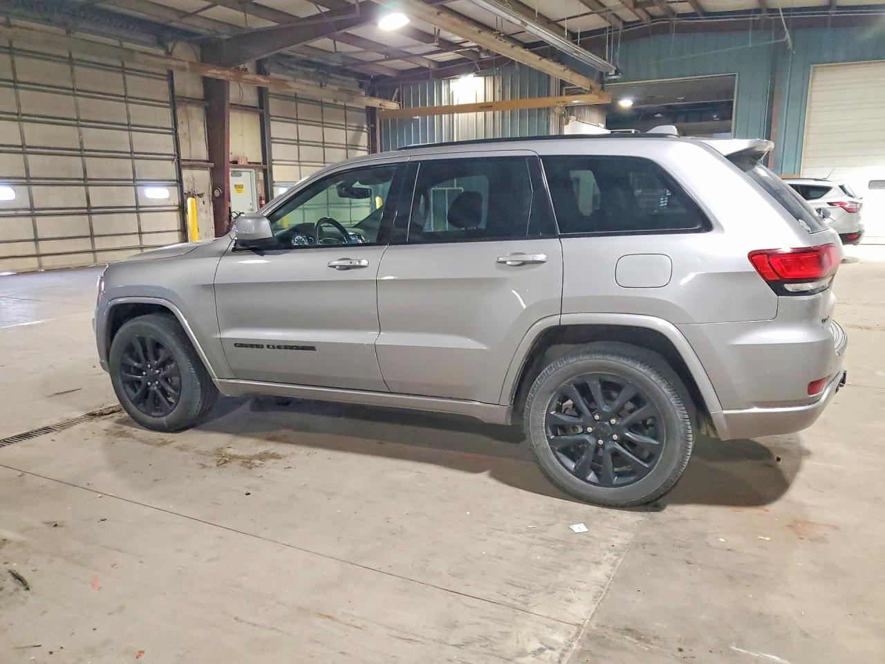 Jeep Grand Cherokee Laredo
