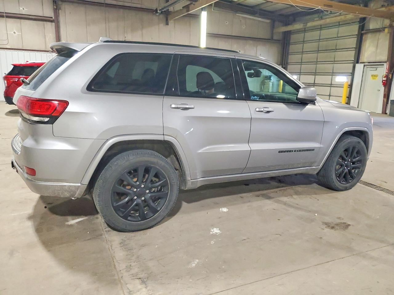 Jeep Grand Cherokee Laredo