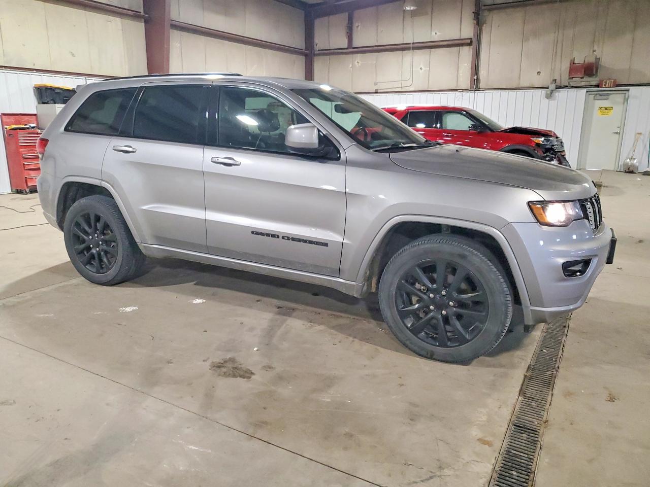 Jeep Grand Cherokee Laredo