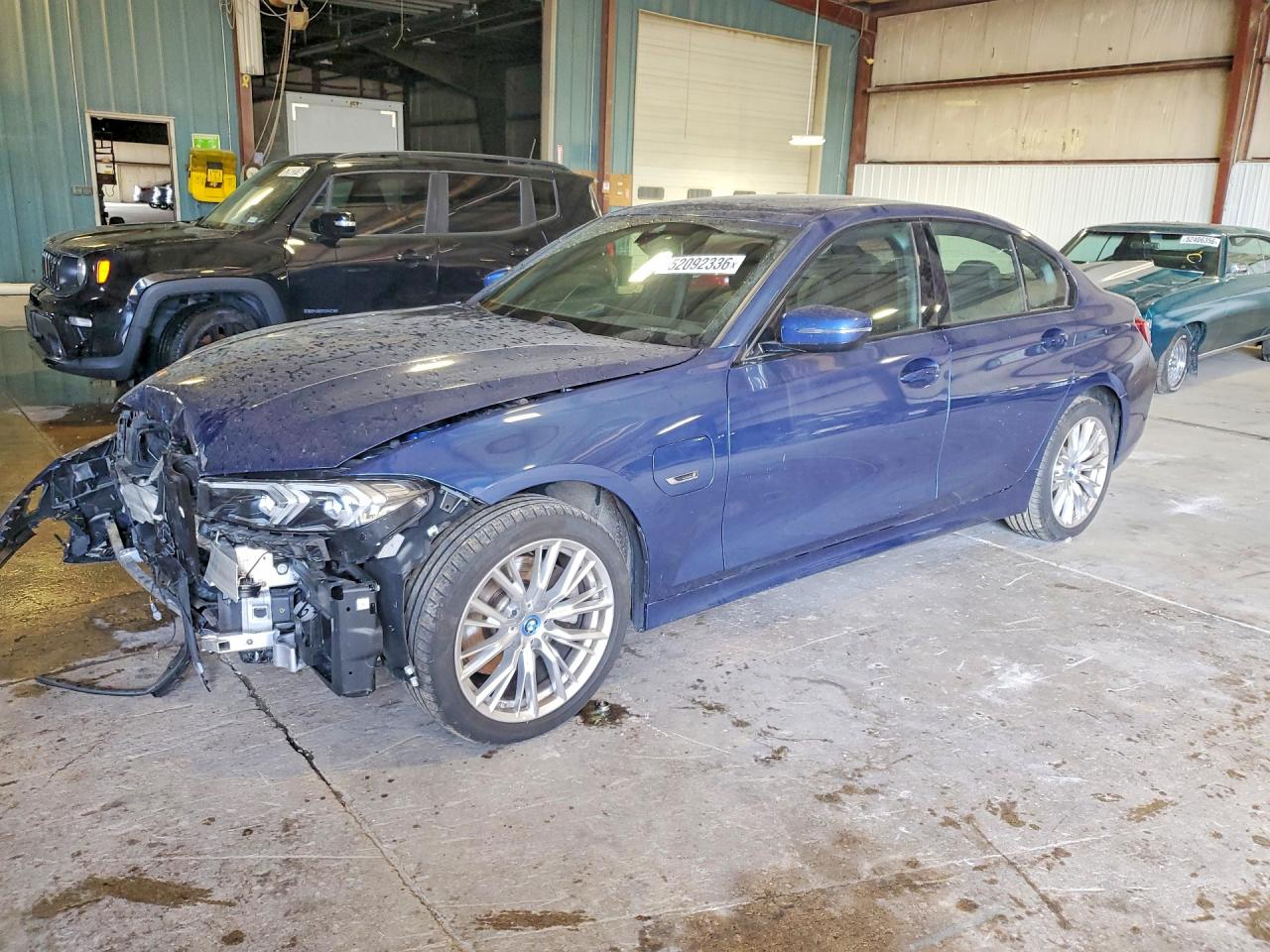 Salvage BMW 3 Series Image