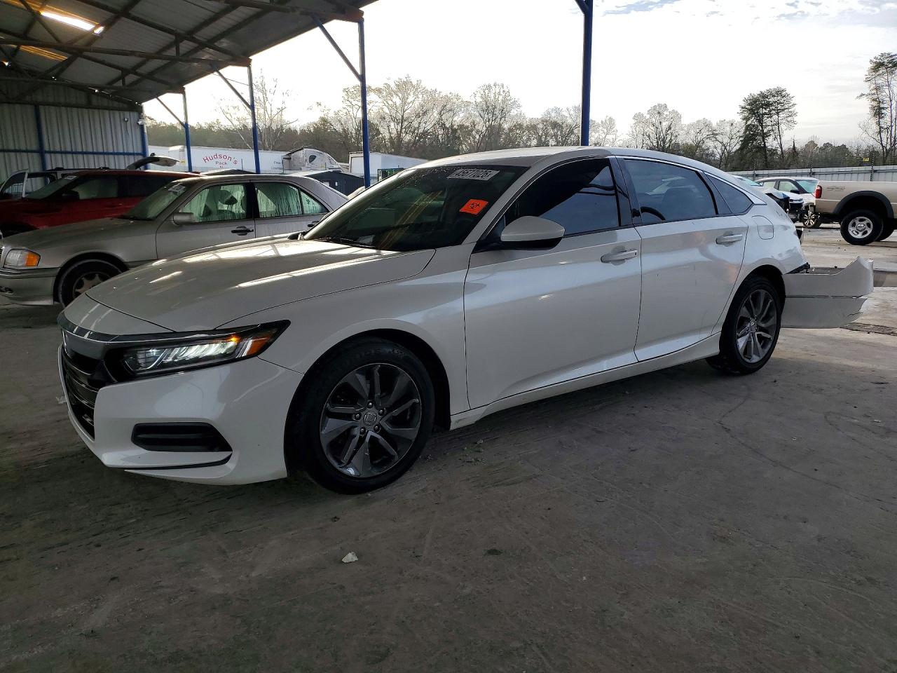 Salvage Honda Accord Image