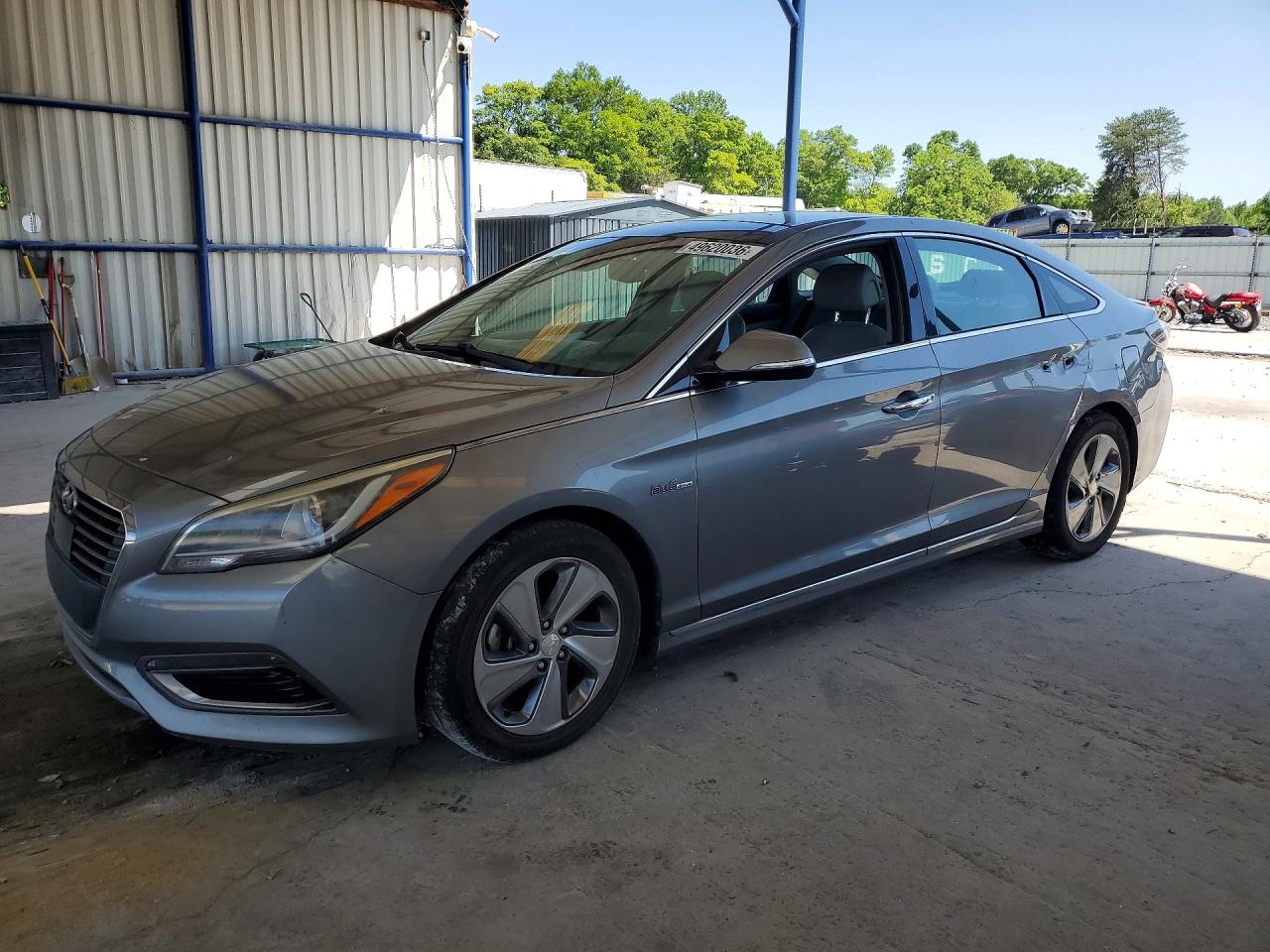 Salvage Hyundai SONATA Image