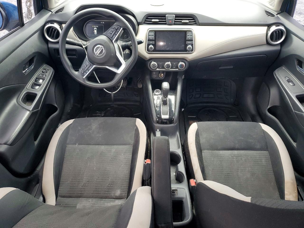 Nissan Versa Sv