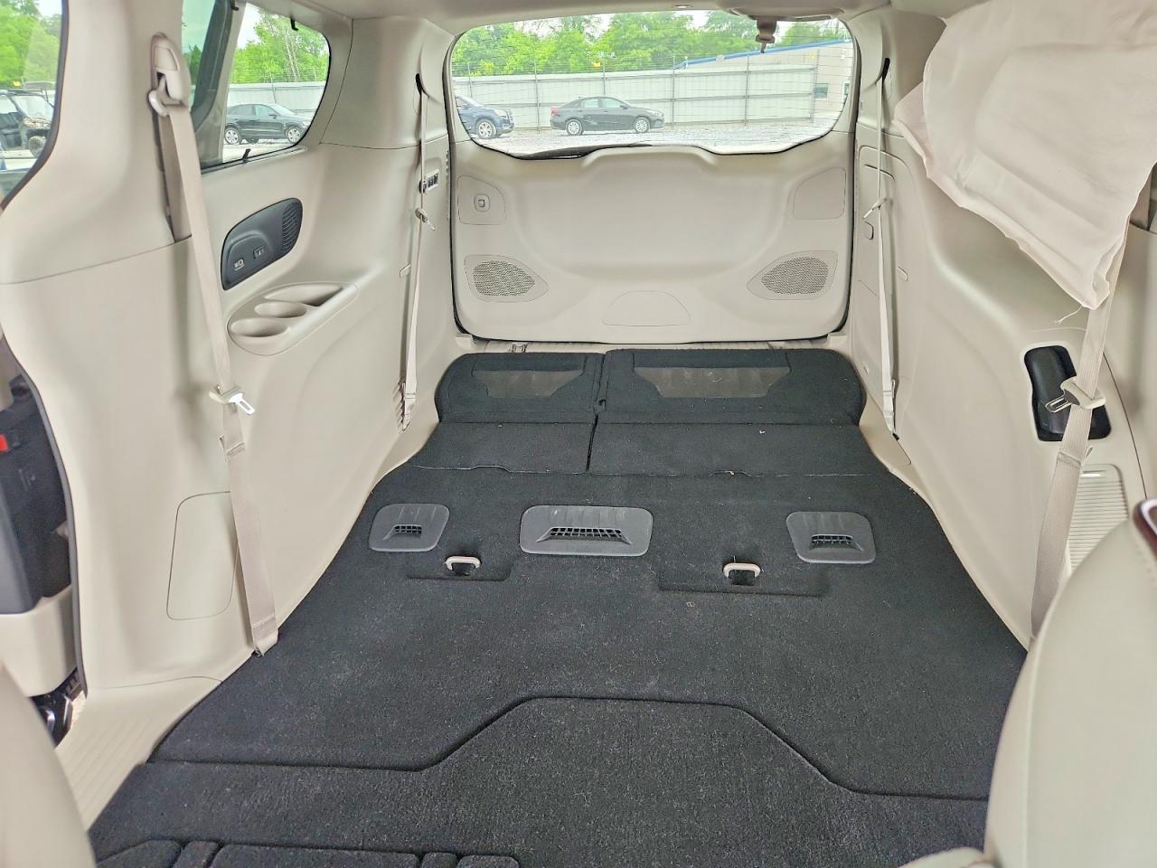 Chrysler Pacifica Limited
