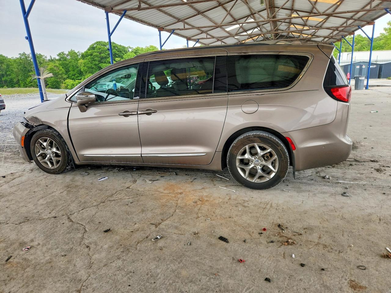 Chrysler Pacifica Limited