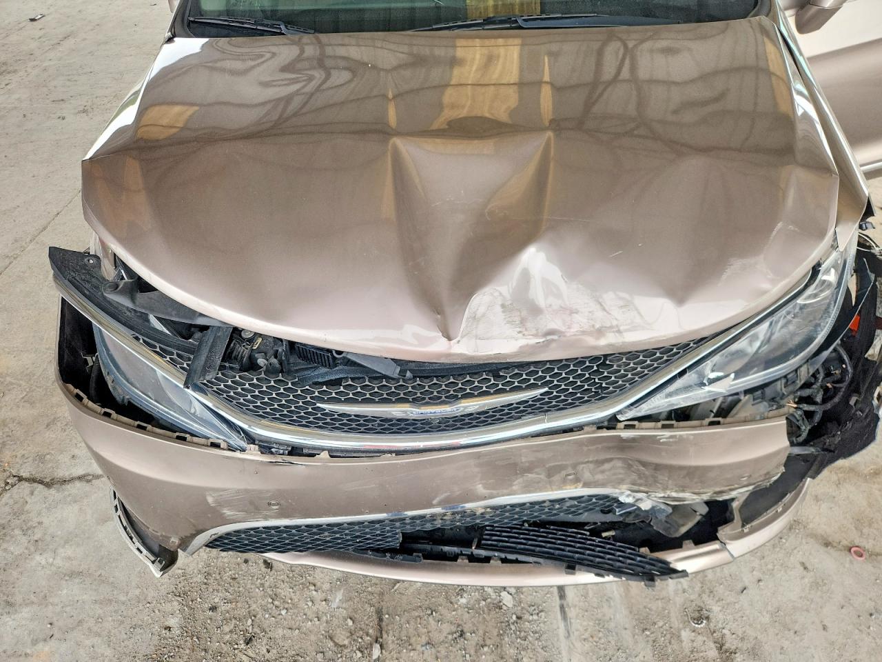 Chrysler Pacifica Limited