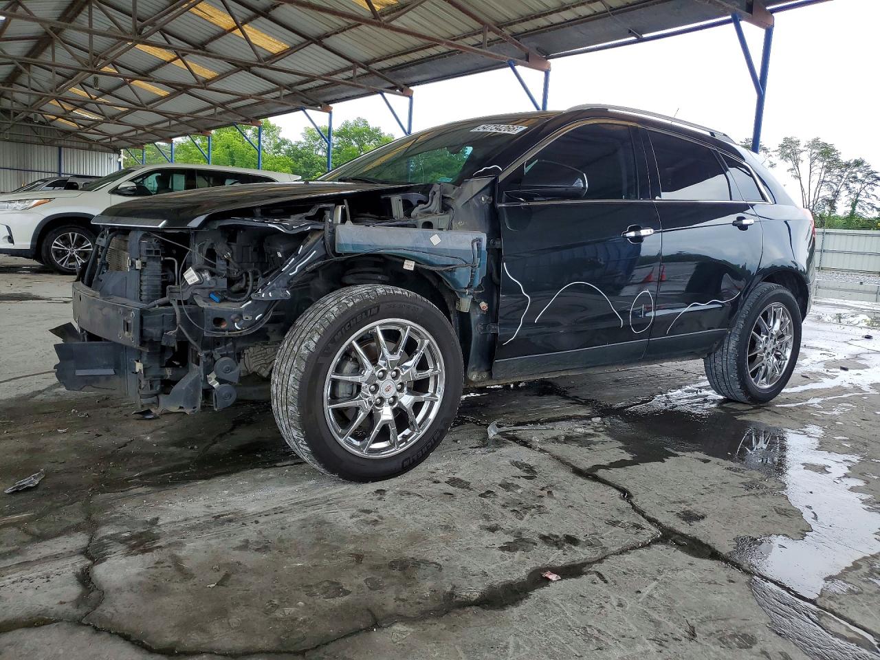 Salvage Cadillac SRX Image