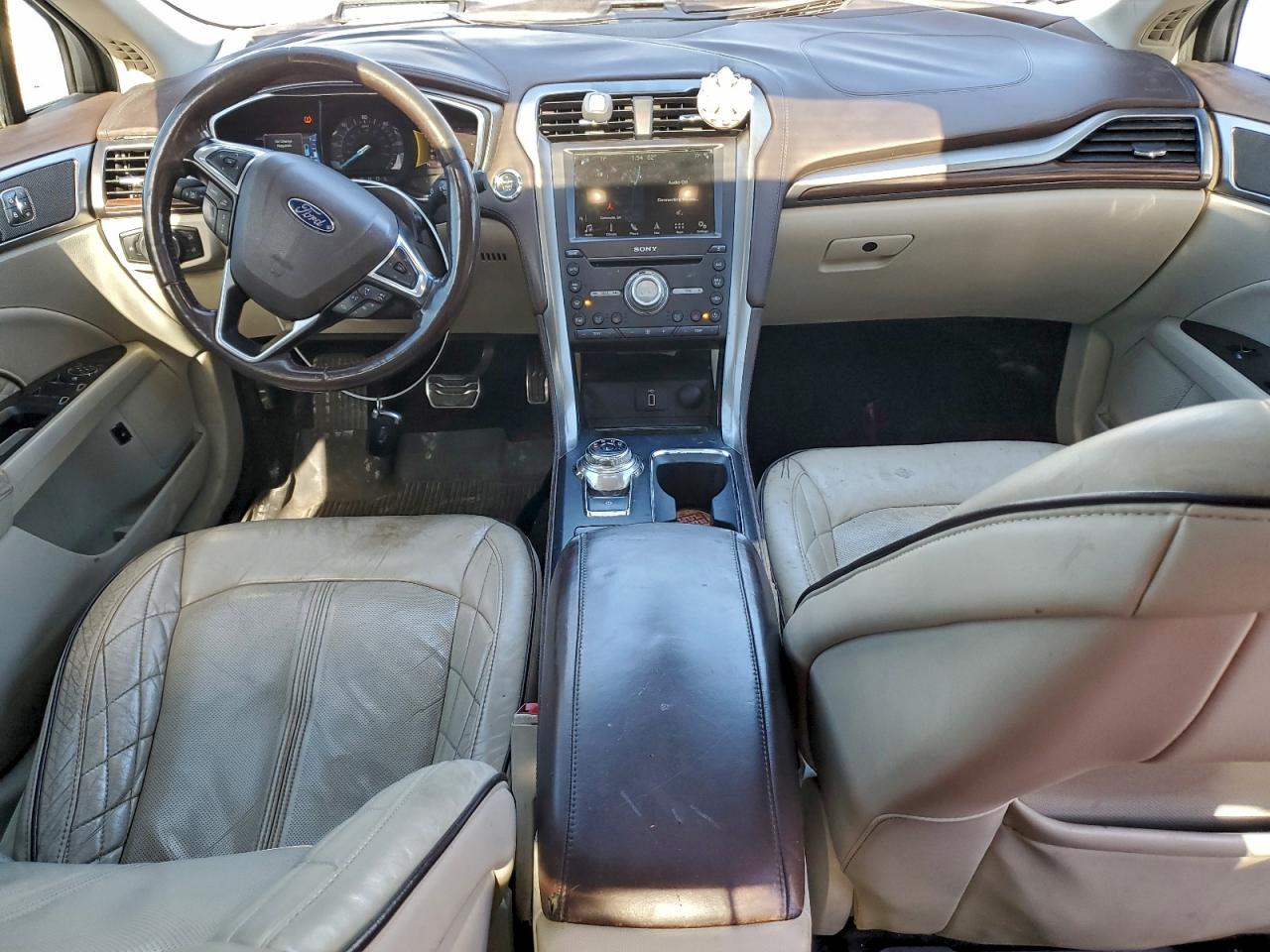Ford Fusion Titanium Hev