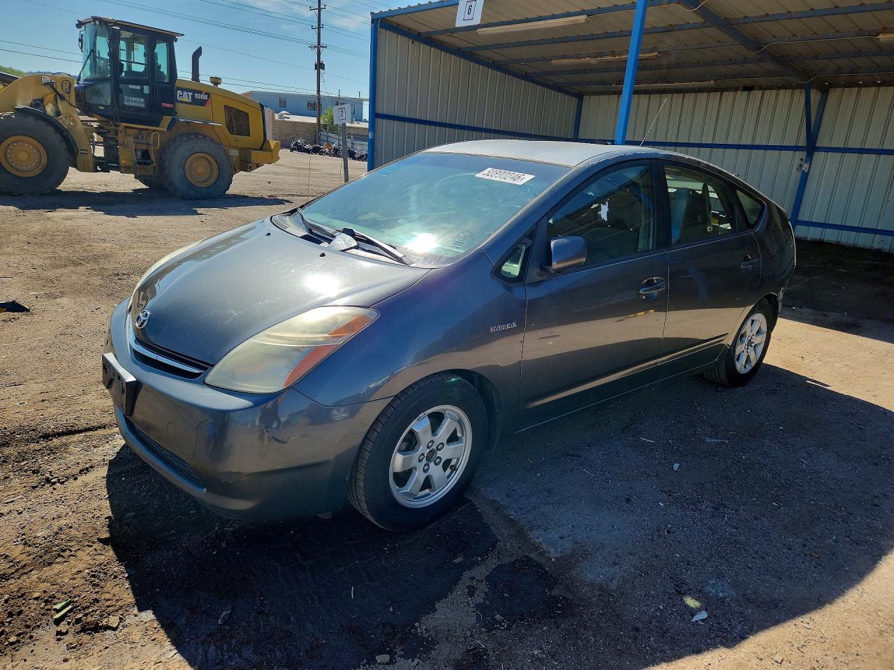 Salvage Toyota Prius Image