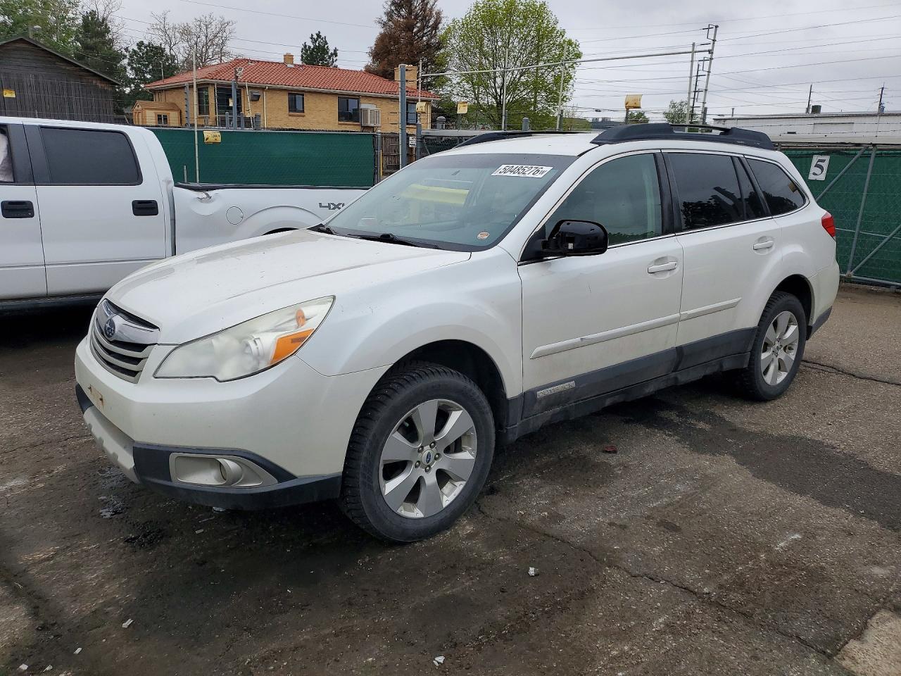 Salvage Subaru Outback Image