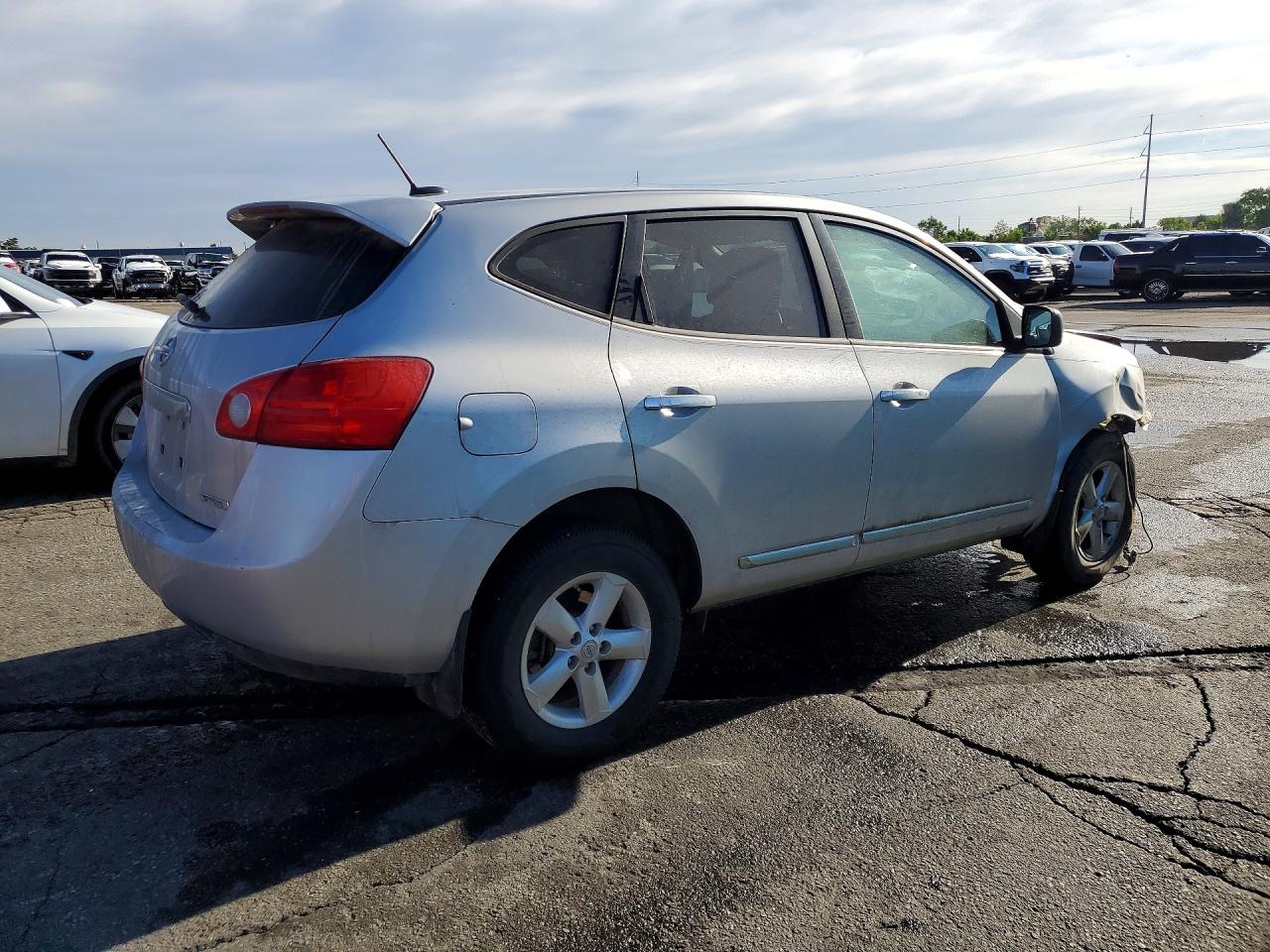 Nissan Rogue S