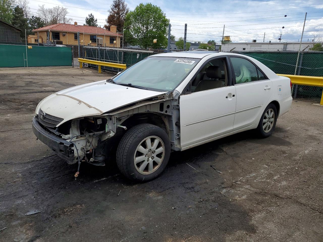 Salvage Toyota Camry Image