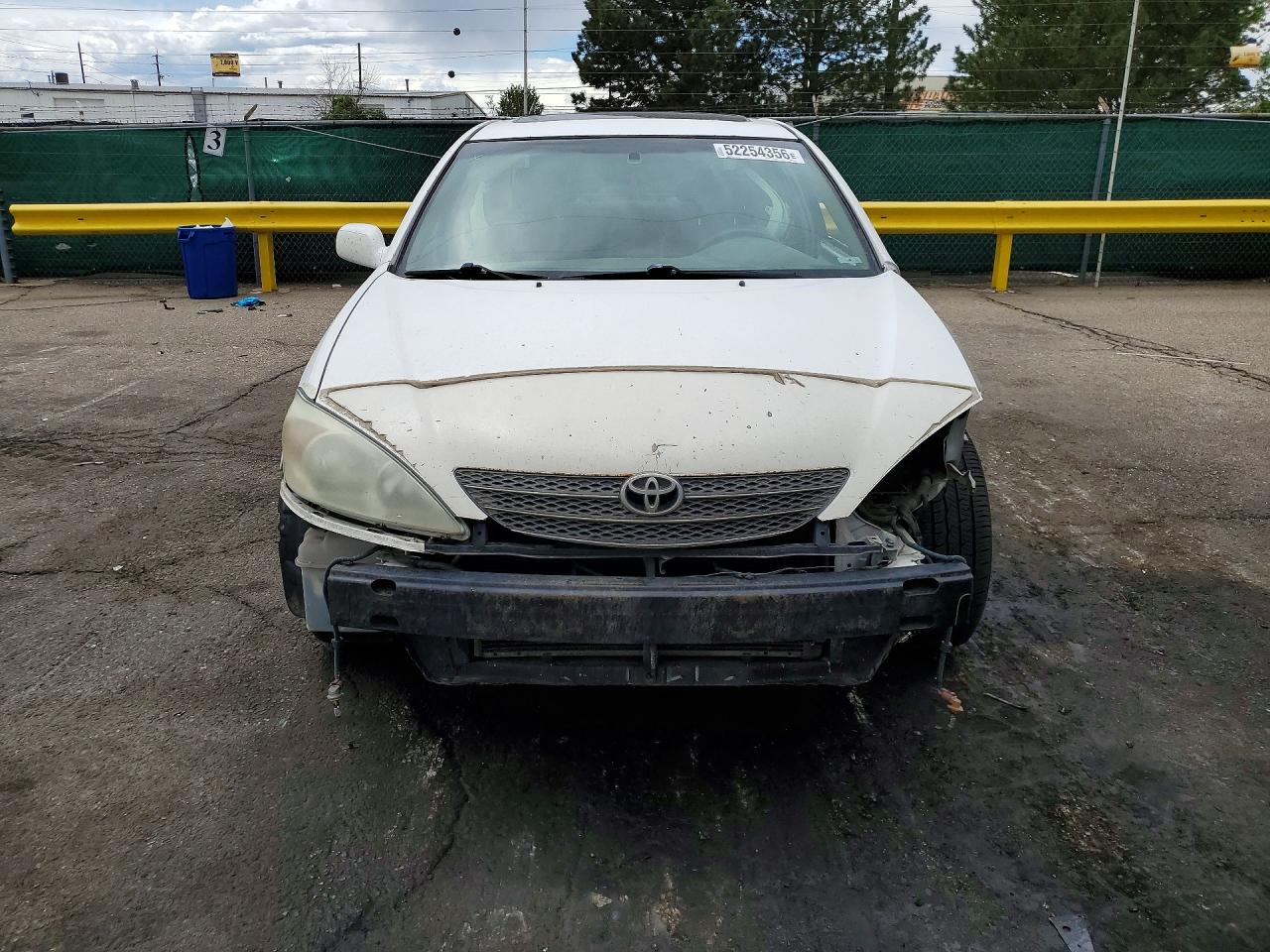 Toyota Camry Xle V6