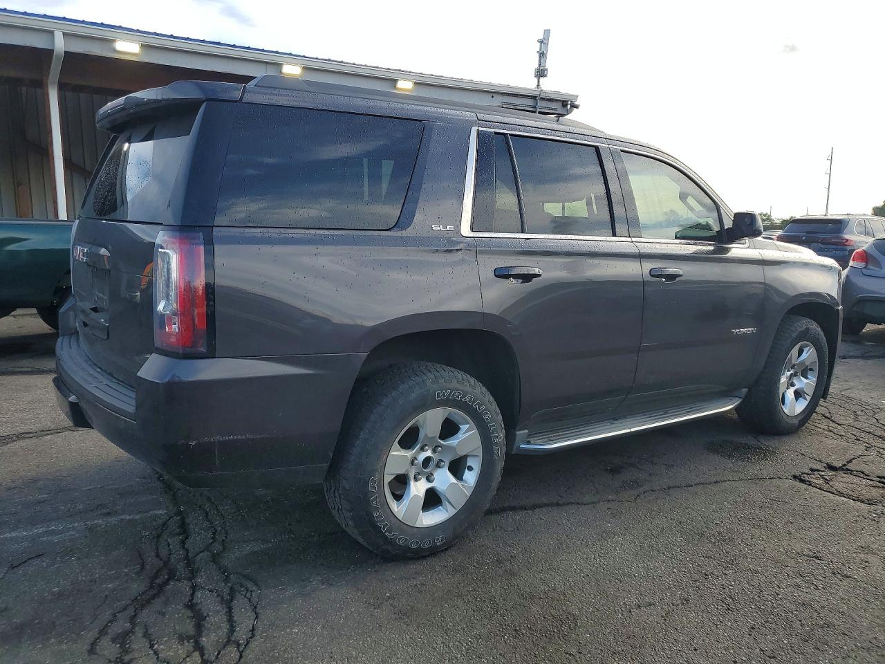 GMC Yukon Sle
