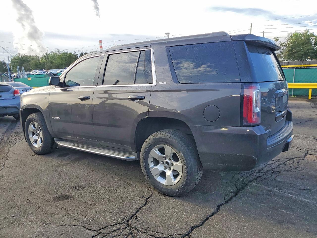 GMC Yukon Sle