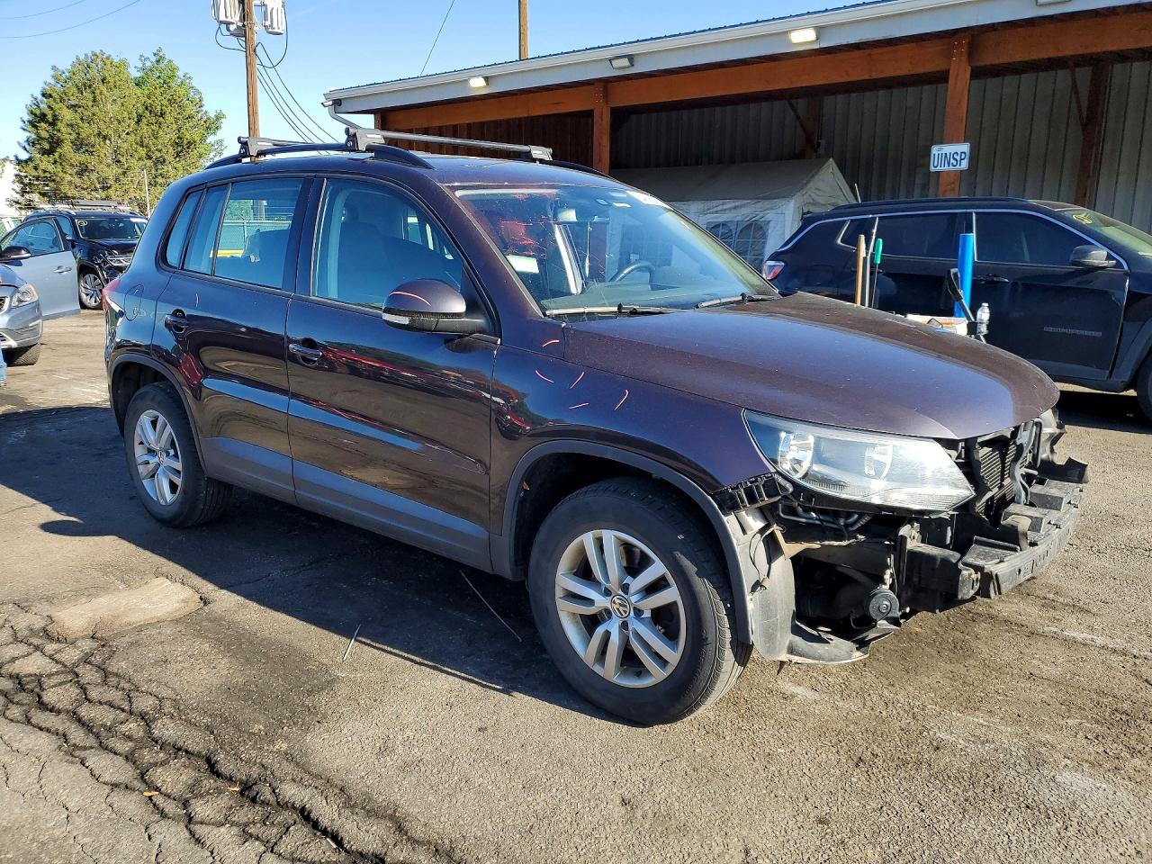 Volkswagen Tiguan S