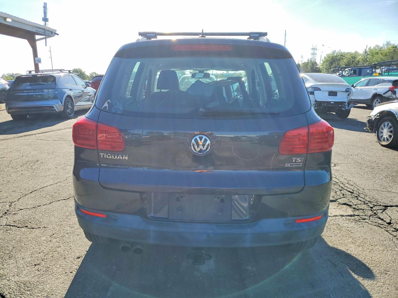 Volkswagen Tiguan S