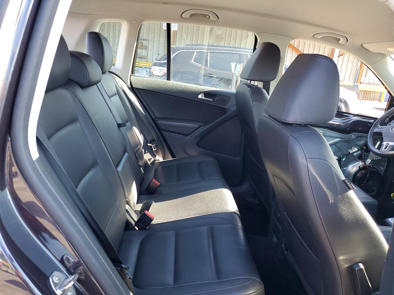 Volkswagen Tiguan S