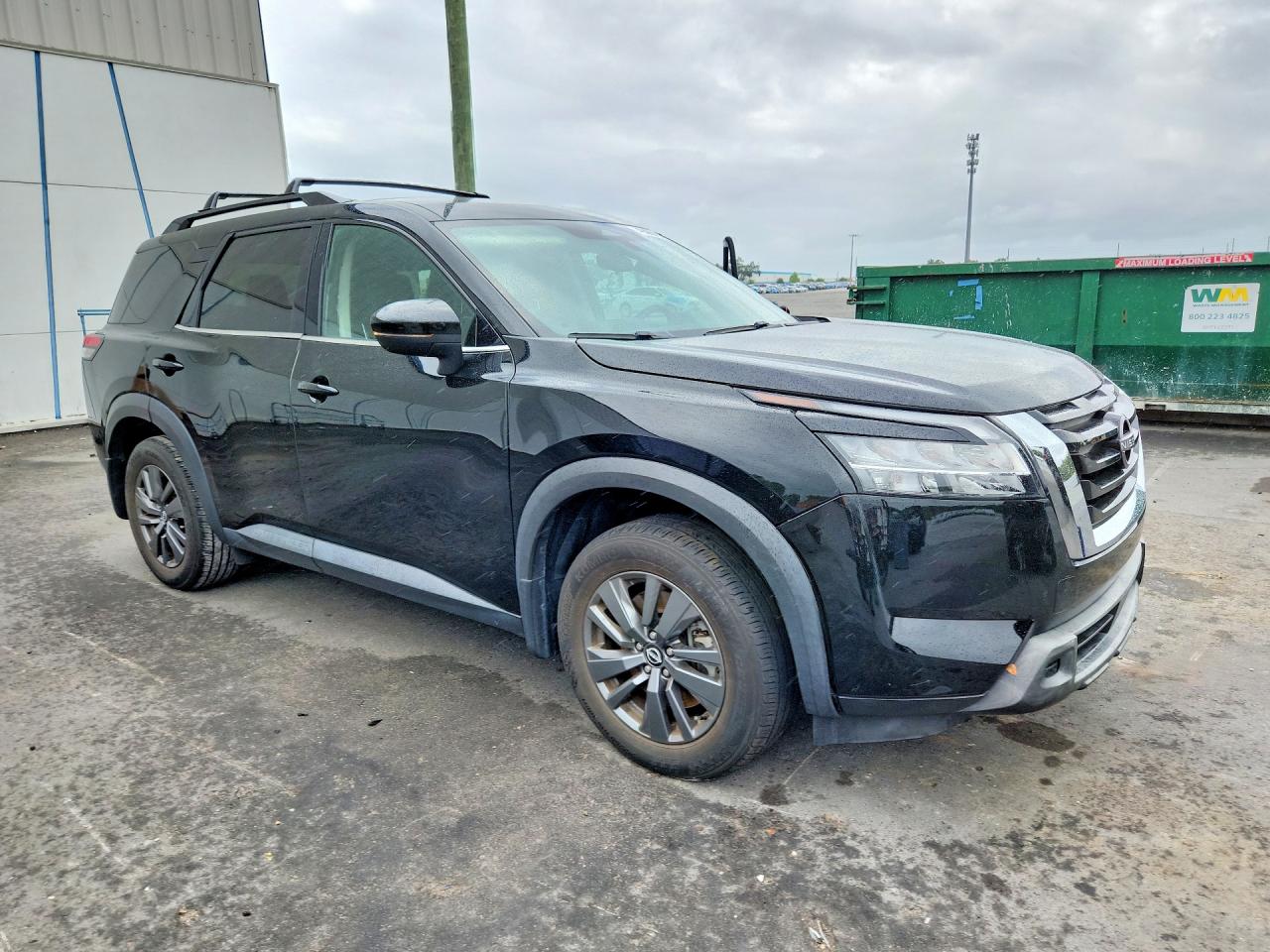 Nissan Pathfinder Sv